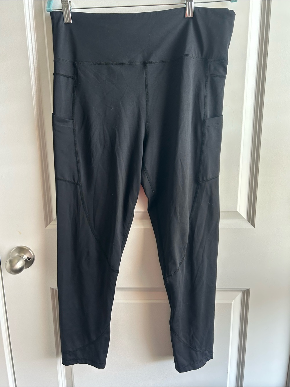ZYIA Black High-Rise Pocket Leggings